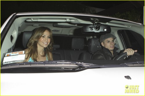  Jennifer Lopez & Casper Smart: Birthday makan malam, majlis makan malam Date!