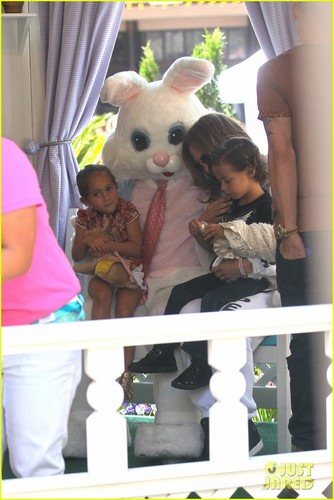  Jennifer Lopez: Easter Bunny with the Twins