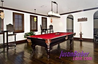  Justin Buys Gorgeous $6 Million Mansion