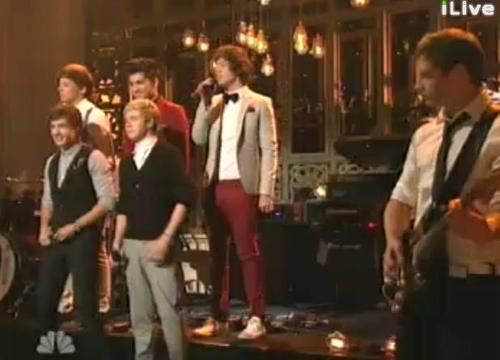  One Direction on SNL♥
