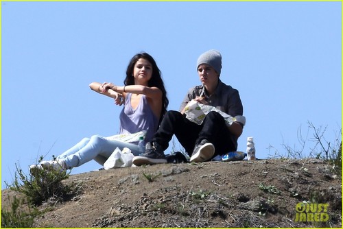  Selena Gomez: Subway Sandwiches with Justin Bieber!
