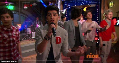  1D on ICarly