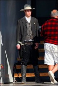  Armie Hammer on the movie set "The Lone Ranger".