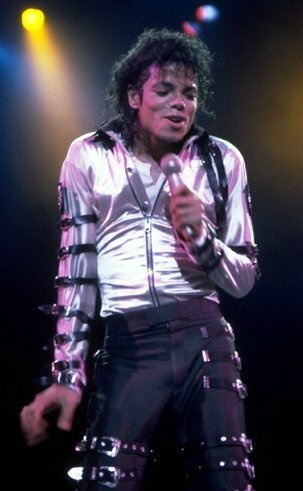  Bad tour sexiness