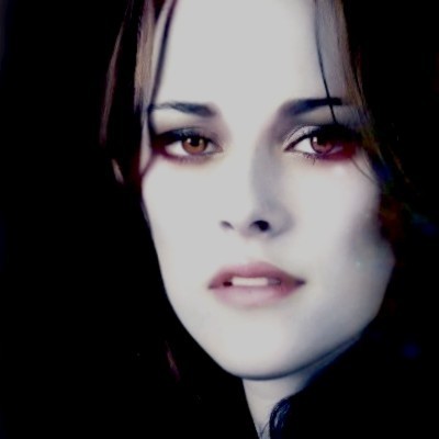  Bella the Vampire