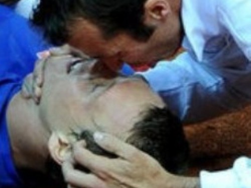  Berdych and Stepanek : artificial respiration または キッス :-) ?