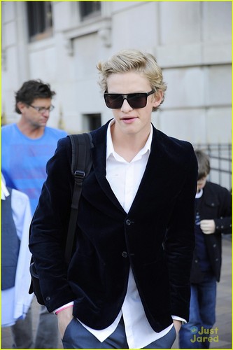 Cody Simpson 'Rolls' Into The White House