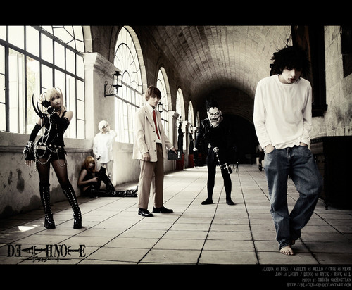  Death Note cosplayers