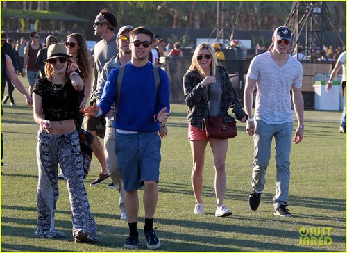  Emma Roberts: Coachella with Chord Overstreet!