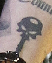  Johnny's new tatoo