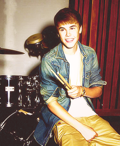  Justin in Seventeen Magazine :)