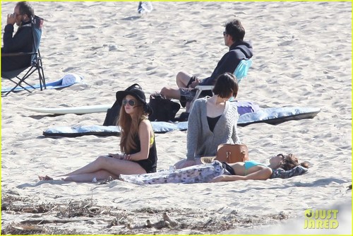  Lindsay Lohan: plage Back Rub from Aliana