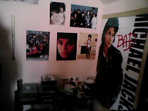  My room pictures ( I can't live without my pictures)