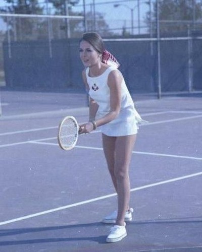  Nat doing テニス