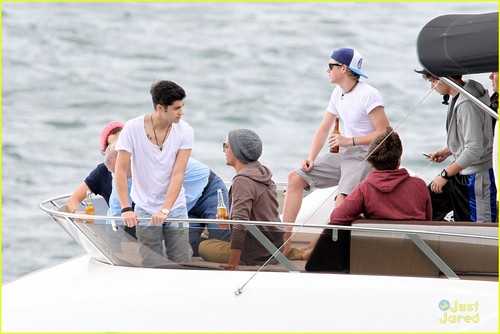  One Direction Dive Into Sydney Harbor