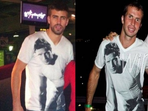  Piqué had the same camisa as Stepanek had previously !