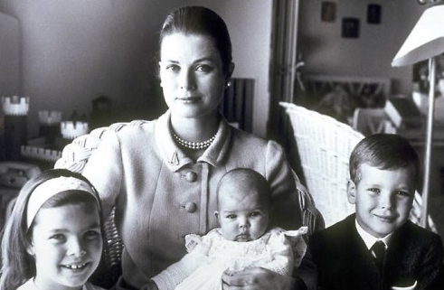  Princess Grace of Monaco with little Caroline, Stephanie and Albert