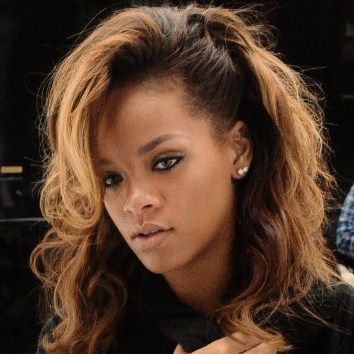  Rihanna to my babe<333