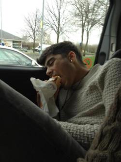  Sleeping and Eating Zayn:D