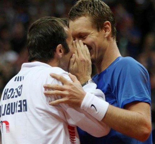  Stepanek and Berdych : To gesture? :-) tu got it have !