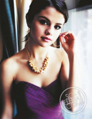  Stunning Beauty Selena Gomez♥