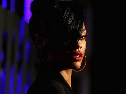  Rihanna shadow cool