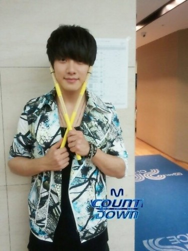  110616 Mnet M! Countdown Backstage