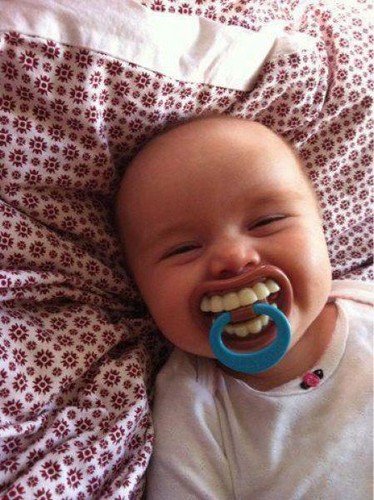 Beba sa prelijepim osmijehom :P