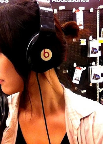 Cool Headphone Pictures