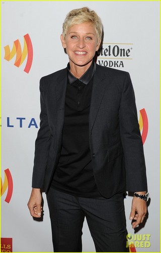  Ellen DeGeneres: GLAAD Media Awards with Portia de Rossi!