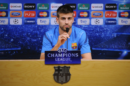  G. Pique (Barcelona press conference)