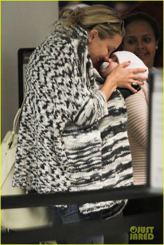 Kate Hudson Kisses Baby Bingham at LAX