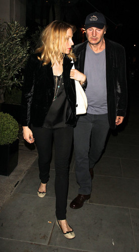  Liam Neeson and New Girlfriend Freya St. Johnston Out in Londres