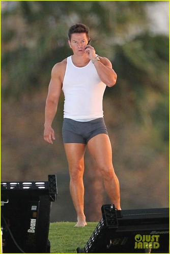  Mark Wahlberg In Underwear For 'Pain & Gain'
