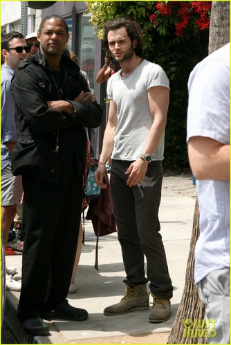  Penn Badgley: Out to Lunch