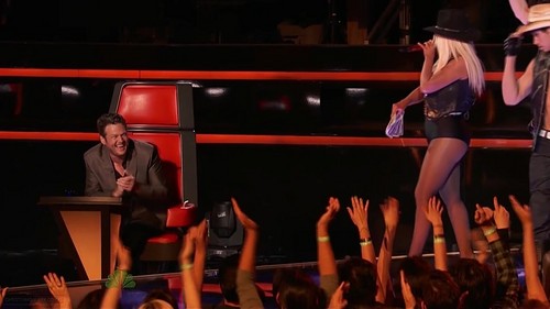  Performs Fighter On The Voice Season II Episode 14 (16 April 2012)
