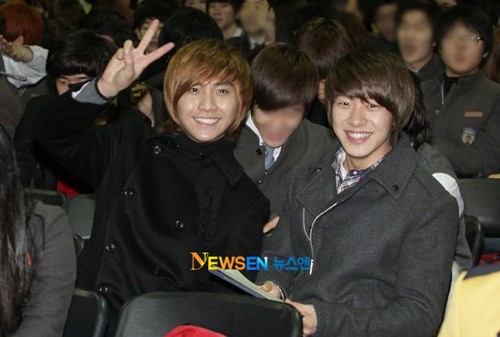  Seung Hyun and Min Hwan Highschool Graduation