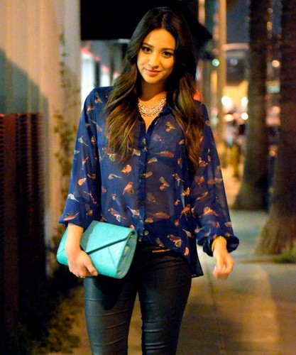 Shay Mitchell In Venice - 17.04.2012