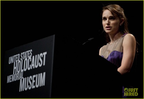  Speaking at the Elie Wiesel Tribute Dinner, at the Gaylord National Hotel in Washington DC (April 18