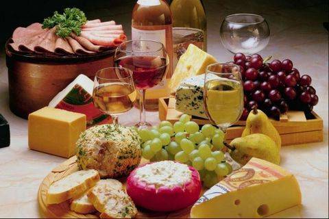  Wine and cheese