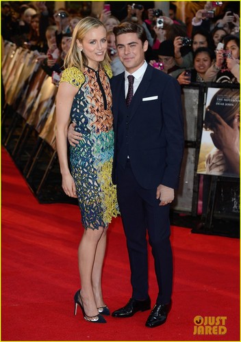  Zac Efron & Taylor Schilling: 'Lucky One' London Premiere!
