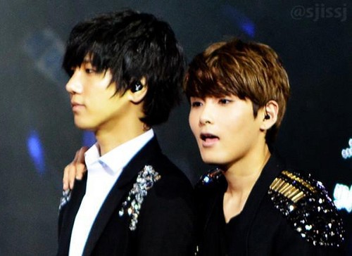  yewook <3