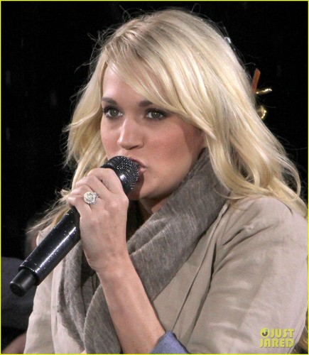  Carrie Underwood: 'Blown Away' Fall Tour Dates Announced!