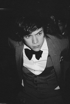  Harry Styles - Black and White