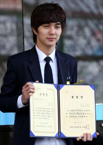  High School Graduation hari (09 Feb 2012)