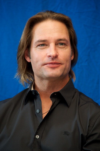  Josh Holloway-Press conference-Battle of the 年 19.04.2012