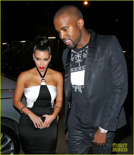  Kim Kardashian & Kanye West: 日期 Night in NYC!