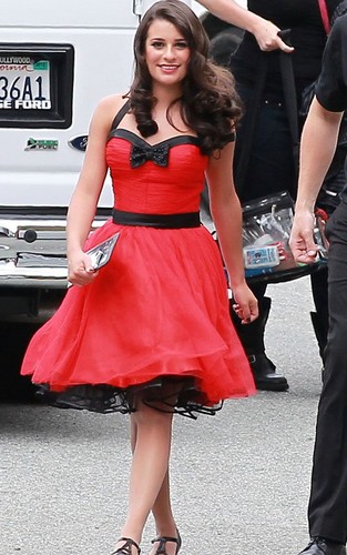  Lea on set of Glee filming Nationals