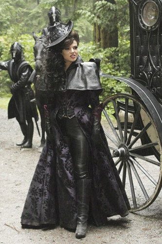  Once Upon a Time - Evil queen