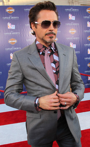 Premiere Of Paramount Pictures & Marvel Entertainment's "Captain America: The First Avenger" - Arriv